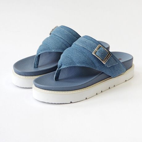 [^:MI-25M03]25tĐV_炩NbVfނƃGKgȃfUCŁAt@bVƉK𗼗܂BǂȃX^Cɂ킹₷\ACełB߂̃\[NbV߁AɗDSngvXgbvłƃz[hb镔ɗnĂ̂ŒɂȂɂAɂAEg\[ňS̕syʐ݌vŒԂ̂oKẴt@bVɃANZgAv~AȈꑫǂy݂IyTCYzbF16cmq[F4.5cmꕝF9cmd(Б)F200g6C`ɂđB܂ŖڈƂĂlBuhƓ̐FZ@E@ɂAVRv̂߂̃LY␶n̈ႢAnhCĥߑ傫nhXeb`Ȃǂ̃o󂯂܂B\߂BMINNETONKA1946N̑nƈȗA~lgJ̓AJENVbN̒ԂɂȂĂ܂B݃~lgJ̏íA˂̒n~l\^Bj[[NAhAēɎ܂ŐE̊XŖڂɂ邱Ƃł܂B~lgJ̑SẴV[Y͍ς邱ƂȂAōȋfނƓOꂵEl̋ZɂĎōĂ܂BN咍ڂ̃{w~AX^Cɂ́A~lgJ̃tH[NÃV[Yob`͂܂܂B