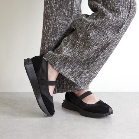 [^:MI-25M06]25H~VyltF~jɗA[WF[Xj[J[z[WF[V[ŶƊƃXj[J[̕₷𗼗Al̂߂̃[WF[Xj[J[~lgJVoB~lgJ̗₷Ƀgh̃X|[eB[łȂtF~jȃbNXvXꂽ1łBۂ݂̂gDƁA▭ȃJbgCŊÂiȈۂɁB_炩tBbgAbp[fނƌyʃ\[ŁA1ĂɂAXgbvfUC͒E₷fUCŒʋ΂₨oAۈ牀̑}ȂǁAwZsɂ劈BɁAAEg\[ɂ̓KX@ۂ荞񂾃mXbvdl̗pAJ̓GꂽnʂłSĂg܂BiXj[J[ɗĂȂLC߃JWAɂė~AƋ@\˔C}hLV[YłI߂̍ƂȂĂ܂ByTCYzbF15.0cmq[F3.0cmꕝF11.0cmd(Б)F260g7C`ɂđBPTCỸTCY߂܂ByuhЉz1946N̑nƈȗA~lgJ̓AJENVbN̒ԂɂȂĂ܂B݃~lgJ̏íA˂̒n~l\^Bj[[NAhAēɎ܂ŐE̊XŖڂɂ邱Ƃł܂B~lgJ̑SẴV[Y͍ς邱ƂȂAōȋfނƓOꂵEl̋ZɂĎōĂ܂ByӁz~lgJƓ̐FZ@E@ɂAVRv̂߂̃LY␶n̈ႢAnhCĥߑ傫nhXeb`Ȃǂ̃oقڑSĂ̏iɂČ󂯂܂BnhChȂł̖͂EƂāȀゲw܂悤肢v܂Biɑ傫ڗ̂͌i̍ۂɏOĂ܂jBL̗RɂLZ͂qlsƂȂ܂B܂A[J[ɂuH゠蓾ȂvƔfsǕiɊւẮAԕif肷ꍇ܂̂ł܂悤肢v܂BɂĂ͌C̐ނ𓾂Ȃ̂܂Ƃ̏エ߉܂BpɎx̖Aɂ锠̂ԂA sǕiƂĂ̂ԕiȒΏۊOƂĂ܂BC͎̎ŎĂ܂悤肢܂B{v(VRv)̏iɂđfނ̓ÃLYVAFCꂪꍇ܂BJȂǂŔGꂽꍇAFڂ肷ꍇ܂Bv̕iێ̂߁Ał邾G炳Ȃ悤ӉB