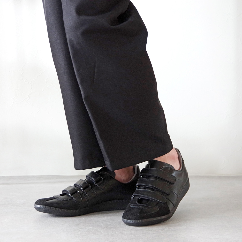 [}C]GERMAN TRAINER iW[}g[i[j / xNXgbv Xj[J[/V[N[[bgZNgiSHOE CLOSET SELECTj ubN