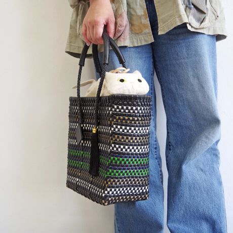 [^:WOVEN-NBK-M]yWOVENzJhobO ~ LoX˂2WAYobObgl킢hyޏ㎿Zbg㎿ȑfފƗVѐSfUCAWOVEN̐lCobO2_ZbgɁB30`40̑lɂ҂ȁgȂA傤ǂhoX́BJhobOy₩ȑfފɁA{vnh̍BRpNgȂAƂoɕKvȃACe[łTCYBB6m[gX}zA~jzAnhN[ȂǁA~j}hɂ҂BLoX˂2WAYobOВdl̃~jobOBlRfUCق̂舤炵AobOCobO₿Ƃ`pobOƂĂBV_[RtŎ΂߂\2WAYdlBCŎĝMtgɂ߁Ii`J[~fUCŁA̓av[gɂ΂ACeBCȂǁAƃZX\\ȃobOZbgłBWOVEN obOZbg / JhobO {v / ˂obO fB[X / B6TCY obO / obOCobO  / 30 obO v[g / 40 JWAobO / 2WAY ВobO / L`[t obOyӁzEiɂČ̍܂BEnhChɂ҂ݍ݃obN̓A҂ݏI肪܂iƂĖ育܂BEU[͖C⊾EJȂǂ̐GɂF\܂BWFn̗mƂ킹ɂȂۂ͏\ӉBEfޓL̓Ȃǂ邱Ƃ܂B̍ۂ͂΂炭ʂ̗ǂꏊŊĂpBEԎgpȂꍇ́AʋC̗ǂz܂Ȃǂɓĕۊǂ邱Ƃ߂܂ByuhЉzWOVENiE[jTOKYO̗VѐS銴ƁAĂ̖LȐFʂƓ`ZbNXV[YuhłBuWOVENv̖̂ƂAzėlXȊACfAAfBeB[AfށAɂ̓A[gA`AlX̋CD荬AZȂ́u`vɂĂvZXC[WĂ܂B