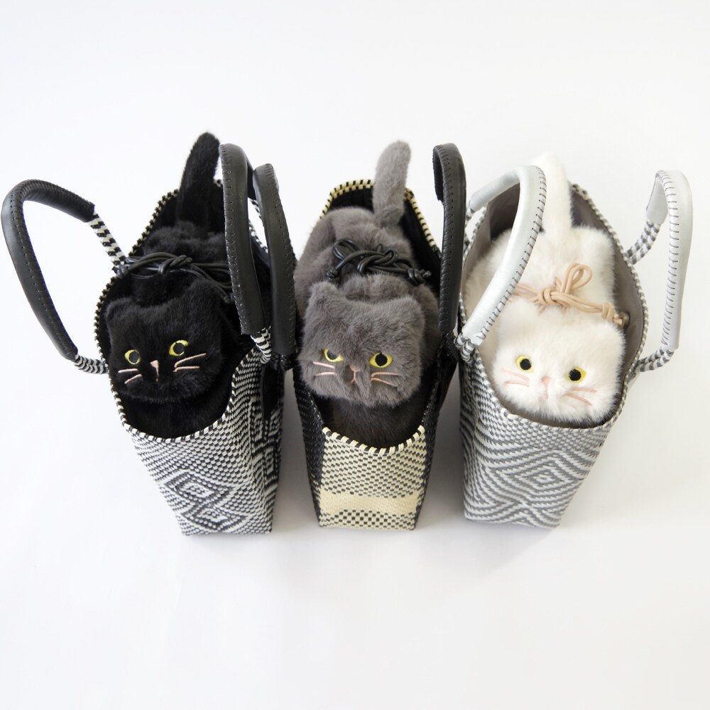 もふもふのファー付きねこ2ＷＡＹバッグ ブラック　ショルダーバッグ もふもふのファー付きねこ2WAYバッグ ショルダーバッグ