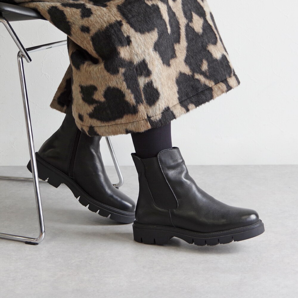 MARWユナイテッドアローズ　サイドゴアブーツ 黒 レザー25センチ MARWユナイテッドアローズ サイドゴアブーツ 黒 レザー25センチ MARW