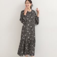 【前後2WAY】1枚で着映える フラワープリント マキシワンピース