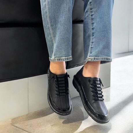 [^:088881404]ɗD݌vǋA4E̕L݌vƎRȑ̌`ɃtBbgIu[NgD̗p̃RtH[gV[ÝAyʂŒԕĂɂAɃC\[i~j̏ՌzAɉBꂽbStBbg߂邱ƂŁAKȕsT|[gAN₩ȃJ[͂̃fC[V[YłBX^btr[yX^btFK / ĩTCYF23.0cm / bELz4ELƕĊ҂Ď܂AIu[NgD̂Ŗ{Ɏw悪ƂĂāAL̎łSXgX܂Byʂő^тX[YȏɁAɓĂNbV̍C\[T|[gĂāAĂꂻłBbSR̉ɉBĂ̂ŁARقǂȂĂEł̂֗Ifj⍕{gX̍Fɂ҂ŁAy݂ȂKɉ߂ɂ߂łB