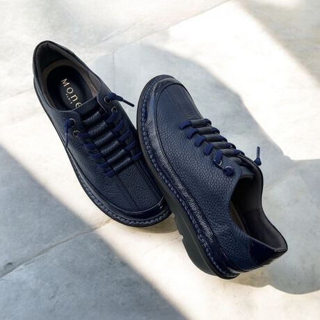 [^:088881404]ɗD݌vǋA4E̕L݌vƎRȑ̌`ɃtBbgIu[NgD̗p̃RtH[gV[ÝAyʂŒԕĂɂAɃC\[i~j̏ՌzAɉBꂽbStBbg߂邱ƂŁAKȕsT|[gAN₩ȃJ[͂̃fC[V[YłBX^btr[yX^btFK / ĩTCYF23.0cm / bELz4ELƕĊ҂Ď܂AIu[NgD̂Ŗ{Ɏw悪ƂĂāAL̎łSXgX܂Byʂő^тX[YȏɁAɓĂNbV̍C\[T|[gĂāAĂꂻłBbSR̉ɉBĂ̂ŁARقǂȂĂEł̂֗Ifj⍕{gX̍Fɂ҂ŁAy݂ȂKɉ߂ɂ߂łB