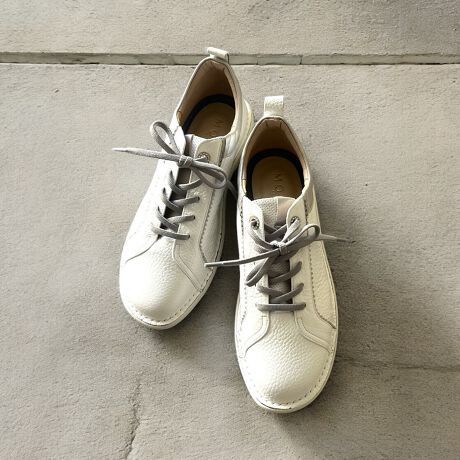 [^:088881531]悢^CvŃJWAȈۂ̃U[Xj[J[Bۂ݂ттܐ́AwɕSɂƂSnBTChSA{ĂA[X̓SgpĂ̂ŕRقǂANVŒEł̂|CgɁBV[z[̃LbƌrW[炵ۂ^ĂVvtH̃Xj[J[łByPOINTzEIu[NgD̐ew珬wɉĎ΂߃JbgꂽCBܐɂƂ肪ł邽ߎw⑫悪ɂBEyʗċAɂ̌yʂBłm炸̑ɁBENbV~tJtJ̃NbVfނs̏ՌzBɕSƕBE\tgU[_ɗDAł͂Ȃقǂ̏_炩ȑ肪B