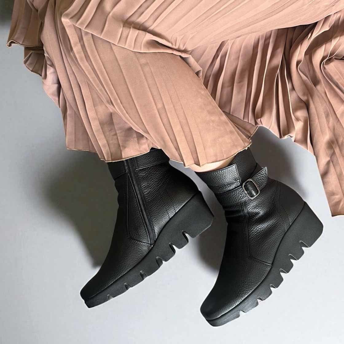 専用【Monet】サイドゴアスタッズパンプス＋ダイヤヒールストレッチブーツ 楽天市場】【送料無料】 モネ 330001 Monet 撥水加工ストレッチ