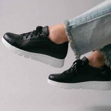 【26春夏新作】【241631】軽量スニーカー