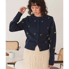 ティティベイト(titivate)のｱﾙﾊﾟｶﾀｯﾁﾌﾗﾜｰ刺繍ｶｰﾃﾞｨｶﾞﾝ