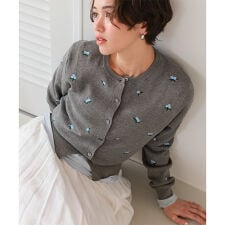 ティティベイト(titivate)のﾌﾗﾜｰ刺繍ｶｰﾃﾞｨｶﾞﾝ