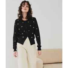 ティティベイト(titivate)のﾌﾗﾜｰ刺繍ｶｰﾃﾞｨｶﾞﾝ