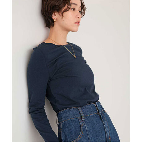 E悭̂ɃtBbgRpNgȃVGbgŁA炵C̏oVGbgɁBẼlbNfUĆA[߂ɂobNlbNŏ炵ۂɁBE߂̃X[uŁAꖇƂĂ͂Ci[ƂĂ􂵂܂B[^:AFXN2100]