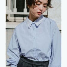 ﾚｰｽ襟付ﾃﾞｻﾞｲﾝｼｬﾂ