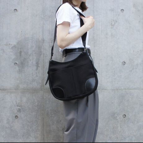 RbgcCnCɂ{fBɁAU[p[cgݍ킹܂B߂̃V_[e[v͌^ւ̕SȂA̒ʋΒʊwpƂĂ߂łB[^:T2959]