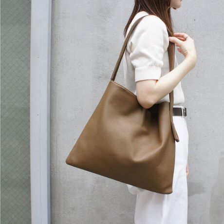 O[up̂ӂƂ_炩ȊvɁAnƂƂ芴^TIDEWAYIWiU[uPUFvjZbNXfUC̃nhg[głB}bgȎƁA̖VvȃfUCBdpƂĂ߂łBgޒɏ_炩݁AtH̕ωyݒ܂B ~j|Pbgc1OTCh|Pbgc1n/A4TCY[΂ߊ|ł͂g܂BVRvAgpíA1_1_FɌ̍܂BgpAgp@AgppxAACAԁA󋵂AoNωɌ̍\Ă܂Bv̖͎͂Fɐ܂zƂv̓y݉B[^:T3001]