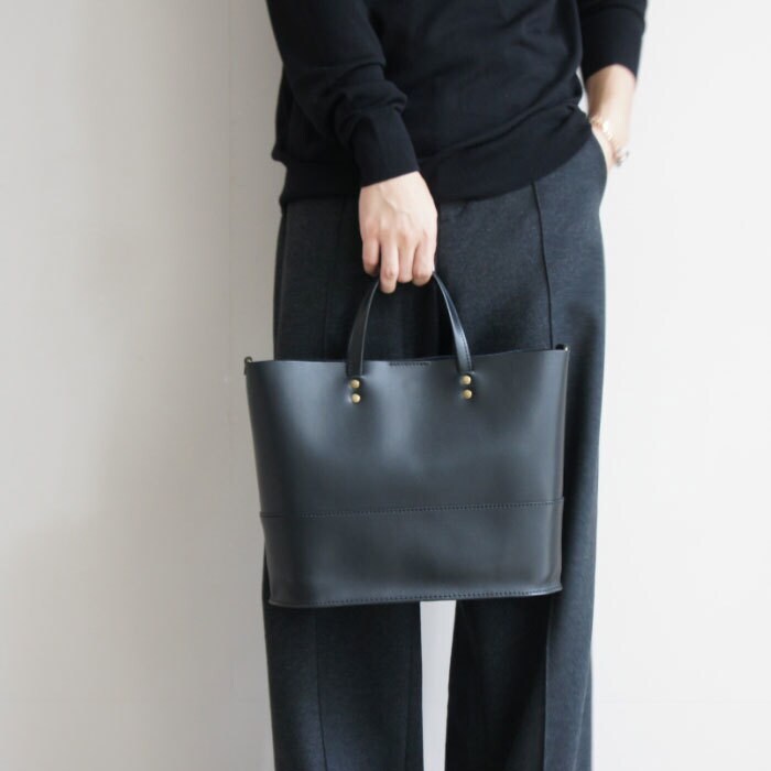 タイドウェイ（TIDEWAY）/Ag+LEATHER BLACK&WHITE 抗菌 TOTE Ag+LEATHER BLACK&WHITE 抗菌 TOTE | タイドウェイ(TIDEWAY) | マルイ