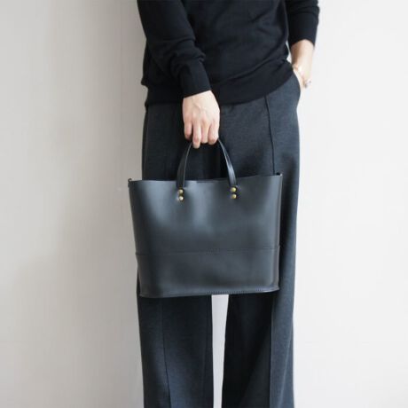 RۃV[Y̐V^ǉI_ȕ͋Cƃmg[̃J[WJRۃU[gpAg[gobNBA4TCYłd╁igɂE|PEEE1Ag+Ƃ́EEE  {vł͏߂ċCIiAg+)̍Rۗ͂pĊJꂽ@Rۍ܂ƊvpgbvR[g܂݁AƎJvv̕\ʂɕtG/׋ۂ̔ɐB𐧌䂵vi𐴌ɕی삵܂B[^:T3022]