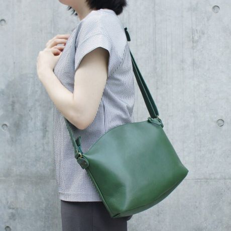 ICtBjbṼRrl[V₵vgp ƃRVȂICݍ܂_炩̂     g₷ƃTCỸoXǂ  X^COɂ킹₷J[WJ  YfB[X     E|PbgEEEEv|Pbg1     VRvAgpíA<br >1_1_FɌ̍܂B<br >gpAgp@AgppxAA<br >CAԁA󋵂A<br >oNωɌ̍\Ă܂B<br >yv̖͎͂Fɐ܂z<br >Ƃv̓Ay݉B [^:T3068]