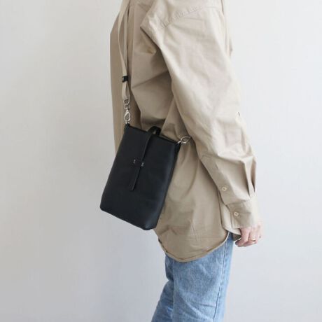 ƃ}bgȕ\珙XɃc𑝂Ăωy߁A{v炵𑶕ɖ킦V[YłBU[nhƁA΂ߊ|ŎgiCfނ̃XgbvtBV[ɍ킹ăobÕX^Cy߂܂B[^:T3115]