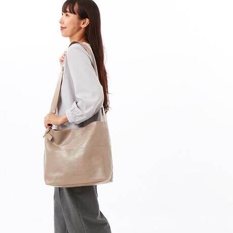 [^:T3155] <font>2025 H</font> ICtBjbṼRrl[V₵vgp ƃRVȂICݍ܂_炩̂     g₷ƃTCỸoXǂ  X^COɂ킹₷J[WJ  YfB[X     V_[e[v̕48CM̂  dוłւׂ̕y܂B  O|Pbg2̂ŃX}zIC  J[hĎgpƕ֗łB  X̕s͔ΌɎgpĂ  U[̑݊ǂ̂Ł     E|PbgEEEE1  EO|PbgEEEE2     VRvAgpíA 1_1_FɌ̍܂B gpAgp@AgppxAA CAԁA󋵂A oNωɌ̍\Ă܂B yv̖͎͂Fɐ܂z Ƃv̓Ay݉B 