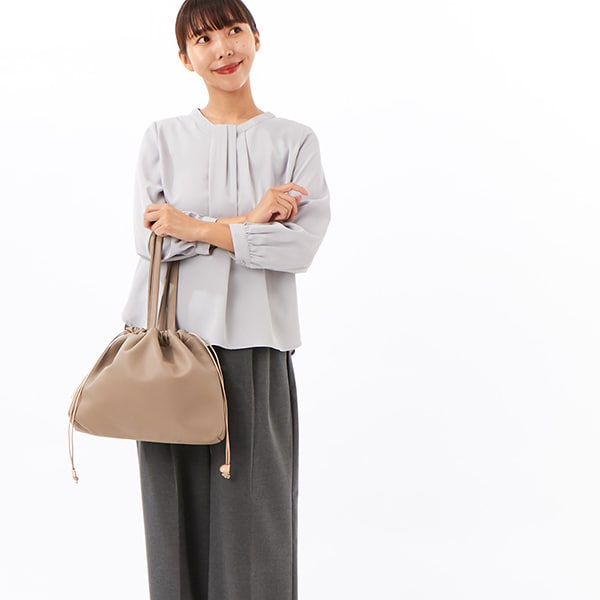 QAS03-02 CHARLOTTE 巾着ショルダーバッグ | アニエスベー