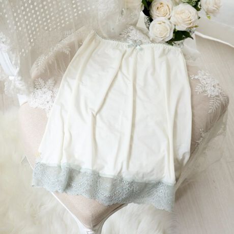 [^ԁFN0524125]}[Kbg̉Ԃ`[tɂV[YłBy`R[g̓VvȃfUCŁAp₷Lk̂fނgpĂ܂Bɂ̓Xgb`[X炢A₷؂ɂȂ{␞̃AbvPŁu~[v̐Eς̂܂܂Ɏdグ܂Bu~[vV[Ỹe[}́h߂ăWF[ɗhBiƏoA߂ĎɎ邠̃hLhL⃏NNƂCݍł悤ȗDɂӂꂽV[YłBACe pgnׂ͂肪悢fނgpĂAƂC̗ǂSnłBLkɗDĂ̂ŁApĂăXgXɂdlɂȂĂ܂BTCYqbv 87`100cmiF45cmjidlEgn̐LkEEGXgS֘AACẽACe͈ȉ育mFBE64120 uW[iBECEDJbvjE64121 uW[iEEFJbvjE64122 uW[iGEHJbvjE44120 ₷݃uE74120 m[}V[cE74121 [XV[cE74122 {V[cE74126 Tj^[V[cE34120 L~\[E24125 y`R[g