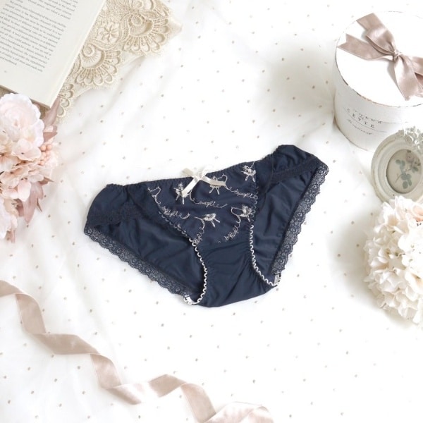 [}C]WFC~[ m[}V[c/T}iRisa Maglij lCr[i094j