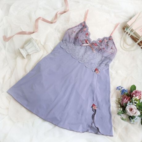 [^ԁFN0519040]yԂ炭oRj[ŃeB[^CzԂ炫ق郈[bp̃oRj[C[WV[YłBJbv[Xɂ͂ՂƂhイ̏Ԃӂ񂾂ɎU΂߂AoRj[̊iqA[`\􉽊w͗lƂ̑gݍ킹AƂĂtF~jɎdオ܂B@ׂȃXeb`@Ń`[tɃnoƂŁA炵̒ɂ̂ۂvXĂ܂BJbvƃobNX^Cɂ͓̂郌[XAtgɂ̓AVg[Ȑ؂ւCقǂāAX^CAbvʂBŜɏԂ̃AbvPU΂߂܂B܂łƂboĂ悤ȐEςoA̎q̐SRNVłBACeEpgnׂ͂肪悢fނgpĂAƂC̗ǂSnłBLkApĂăXgXɂdlɂȂĂ܂BTCYMFoXg 79`87cmiF75cmjLFoXg 86`94cmiF75cmjidlEXgbv߉\iOsjEgn̐LkF聃֘AACẽACe͈ȉ育mFBE69040 uW[iBECEDjE69041 uW[iEEFjE69042 uW[iGEHEIjE79040 m[}V[cE79041 [XV[cE79042 {V[cE79046 Tj^[E19040 XbvƖ̊֌WɂAۂFČꍇ܂B܂Ap\REX}[gtHȂǂ̊ɂA኱iƉ摜̃J[قȂꍇ܂B