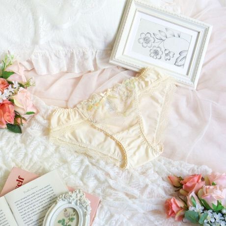 [^ԁFN0572700]ypXeJ[̂ԂU΂߂āzFƂǂ̂Ԃ̃AbvPU΂߂ȃV[YłB[XŜɗlXȃXeb`łԂhイāAh郊{e[vƂ̂fUCɁB̏ォOf[VvgقǂԂ̃AbvPӂ񂾂ɎU΂߂ė̊\邱ƂŁAԔƋlߍ񂾂悤ȉ؂₩ȈۂɎdオ܂BԂтԐcɂ@ׂȃ̓LLƋPA肰ȂivXBFWJ͗̂pXeJ[ŁA}eBbNȃgo܂BACeEpx[VbNȃrLj^CṽV[cłBV[c̑ɂ̓[XgpA{gXւɂȂĂ܂BEGXgɂ͐Lт̂悢Sgp邱ƂŁADɃtBbg܂BƂC̗ǂSnłBTCYMFqbv 87`95cmLFqbv 92`100cmidlEobNLkFEtgF聃֘AACẽACe͈ȉ育mFBE62700 uW[iBECEDjE62701 uW[iEEFjE62702 uW[iGEHjE42700 ₷݃uiMELjE72700 m[}V[cE72701 [XV[cE72704 TobNE72706 Tj^[E12701 JbvtXbvƖ̊֌WɂAۂFČꍇ܂B܂Ap\REX}[gtHȂǂ̊ɂA኱iƉ摜̃J[قȂꍇ܂B