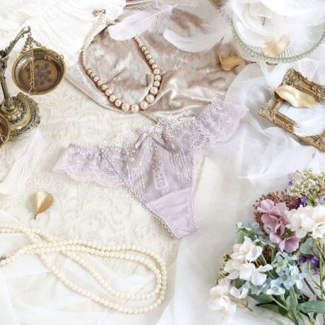 [^ԁFN0572654]yP[XŃNVJȔz[bp̃SVbŇC[WV[YłB[Xɂ̓Vg[ɗlXȊ􉽊w͗lقǂāASVbŇAzNVJȈۂɁB̏ォLLƋP@ׂȃӂ񂾂ɂ炢A11ׂ̍̕₩Ă邱ƂŁAɂ͂ȂiŃtF~jȃfUCɎdオ܂BobNX^Cɂ̓yÅ􉽊w͗l̃AbvPYāA荋؂ȐEς㉟BFWJ͗̂jAXJ[ŁADȏ炵\܂B̂ӂƂ܂ÂւƕςĂ܂悤ȃACeɂȂ܂悤ɁBN̔o uRisa Magli Reinei[kjvuh̐Eςy݂BACeEpEGXgobNɂđ[XdlɂȂĂ܂BTobNV[c͑̃V[cɔוzʐςȂߒʋC悭Aɂ߉Kɂp܂BV[c̃CCɂȂȂ߁A{gX̎ނ킸Lp܂BobNG̗D[X̂߁ATobNV[c߂Ă̕pĂ₷fUCłBTCYMFqbv 87`95cmLFqbv 92`100cmidlEobNLkFEtgF聃֘AACẽACe͈ȉ育mFBE62650 uW[iBECEDjE62651 uW[iEEFjE62652 uW[iGEHEIjE72650 m[}V[cE72651 [XV[cE72652 {V[cE72654 TobNE72656 Tj^[E12650 XbvE32650 L~\[E22651 ^bvpcƖ̊֌Wɂ