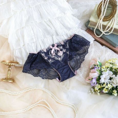 [^ԁFN0572571]y؂₩ȓ̂悤Ȕ܂ƂāzC^A̔`[tɂV[YłB[Xɂ͕ɂȂт`[bv̂ԂhイāA炵tF~jȈۂɁB̃GbWC[W@ׂȊ􉽊w͗lXJbvɂقǂāA؂₩ȂCpNĝfUCɎdオ܂BTChɂ͂肰ȂXbg炢A炵vXBFWJ͒nCAzJ[A炵GKgȃJ[܂ŁAۂVѐSӂRNVłB̂ӂƂ܂ÂւƕςĂ܂悤ȃACeɂȂ܂悤ɁBN̔o uRisa Magli Reinei[kjvuh̐Eςy݂BACeEpgn͑[XɂȂĂALk̂郌[XɐSn悭tBbg܂Bɂ̓SgĂȂ̂ŐH܂AƂSnłB{gXւV[cC܂BʋC悭AKɂp܂BÂA_߂ȂʊfUCAOWA[ȑl͋̕Co܂BTCYMFqbv 87`95cmLFqbv 92`100cmidlEobNLkFEtgF聃֘AACẽACe͈ȉ育mFBE62570 uW[iBECEDjE62571 uW[iEEFjE62572 uW[iGEHjE52573 \tguE72570 m[}V[cE72571 [XV[cE72574 TobNE72576 Tj^[E12570 XbvƖ̊֌WɂAۂFČꍇ܂B܂Ap\REX}[gtHȂǂ̊ɂA኱iƉ摜̃J[قȂꍇ܂