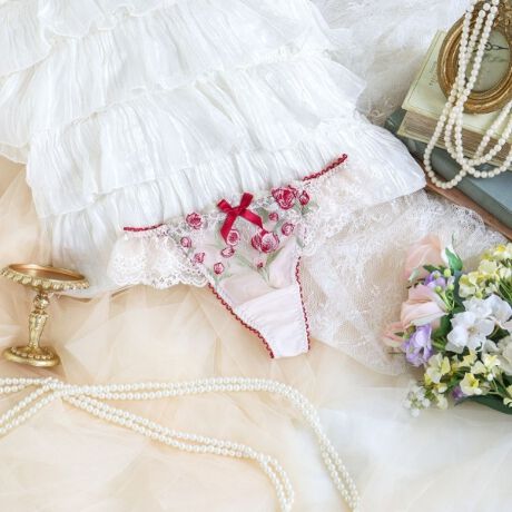 [^ԁFN0572574]y؂₩ȓ̂悤Ȕ܂ƂāzC^A̔`[tɂV[YłB[Xɂ͕ɂȂт`[bv̂ԂhイāA炵tF~jȈۂɁB̃GbWC[W@ׂȊ􉽊w͗lXJbvɂقǂāA؂₩ȂCpNĝfUCɎdオ܂BTChƃobNX^Cɂ͓̃GbW͗lƃ`[bṽAbvPvXāA؂oBFWJ͒nCAzJ[A炵GKgȃJ[܂ŁAۂVѐSӂRNVłB̂ӂƂ܂ÂւƕςĂ܂悤ȃACeɂȂ܂悤ɁBN̔o uRisa Magli Reinei[kjvuh̐Eςy݂BACeEpEGXgobNɂđ[XdlɂȂĂ܂BTobNV[c͑̃V[cɔוzʐςȂߒʋC悭Aɂ߉Kɂp܂BV[c̃CCɂȂȂ߁A{gX̎ނ킸Lp܂BobNG̗D[X̂߁ATobNV[c߂Ă̕pĂ₷fUCłBTCYMFqbv 87`95cmLFqbv 92`100cmidlEobNLkFEtgF聃֘AACẽACe͈ȉ育mFBE62570 uW[iBECEDjE62571 uW[iEEFjE62572 uW[iGEHjE52573 \tguE72570 m[}V[cE72571 [XV[cE72574 TobNE72576 Tj^[E12570 XbvƖ̊֌WɂAۂFČꍇ܂B܂Ap\REX}