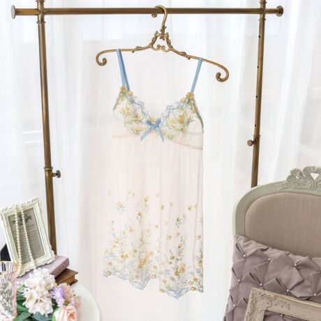 [^ԁFN0512570]y؂₩ȓ̂悤Ȕ܂ƂāzC^A̔`[tɂV[YłB[Xɂ͕ɂȂт`[bv̂Ԃӂ񂾂ɎhイāA炵tF~jȈۂɁB̃GbWC[W@ׂȊ􉽊w͗lXJbvɂقǂāA؂₩ȂCpNĝfUCɎdオ܂BobNX^Cɂ̓`[bṽAbvPƃz[vXāAXbv̍؂oBFWJ͒nCAzJ[A炵GKgȃJ[܂ŁAۂVѐSӂRNVłB̂ӂƂ܂ÂւƕςĂ܂悤ȃACeɂȂ܂悤ɁBN̔o uRisa Magli Reinei[kjvuh̐Eςy݂BACeEpgn̓[XfނgpĂ܂BƂC̗ǂSnŁAs[XȂǂ̂m̃Ci[ƂĂp܂BTCYMFoXg 79`87cmiF75cmjLFoXg 86`94cmiF75cmjidlEXgbv߉\iOsjEgn̐LkF኱聃֘AACẽACe͈ȉ育mFBE62570 uW[iBECEDjE62571 uW[iEEFjE62572 uW[iGEHjE52573 \tguE72570 m[}V[cE72571 [XV[cE72574 TobNE72576 Tj^[E12570 XbvƖ̊֌WɂAۂFČꍇ܂B܂Ap\REX}[gtHȂǂ̊ɂA኱iƉ摜̃J[قȂꍇ܂B