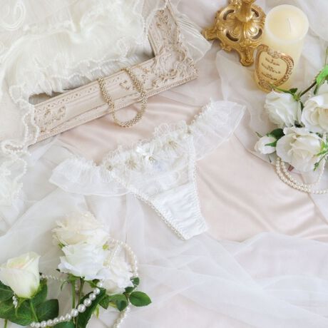 [^ԁFN0572734]y``܂Ƃo[î悤ɁzoG̐EςC[WȂA`[̌y₩ƃ̂߂ɃfUCV[YłB[XŜ̂ȂE[[Ŏhイ邱ƂŁA炩ӂƂۂɎdオ܂Btgӂɂ̓t`Ȁォ@ׂȃ炤ƂŁALLƋPu[`lbNXC[WBɂՂƃt񂹂āAo[ĩ``̂悤ȗ̊o܂Btg[X͈قȂfUCŁAo[ixĂ悤Ȃ邭Ƃ͗l炵ۂɁBTChobNX^CɂĂ̓t̎hイ[Xƃ`[d˂āAtAVGbg\Ă܂BCXg[Ԃ̃AbvPobNɓYāA؂₩㉟B{ɂ͏ȃXg[`[炢܂B̂ӂƂ܂ÂւƕςĂ܂悤ȃACeɂȂ܂悤ɁBN̔o uRisa Magli Reinei[kjvuh̐Eςy݂BACeEpTobNV[c͑̃V[cɔוzʐςȂߒʋC悭Aɂ߉Kɂp܂BV[c̃CCɂȂȂ߁A{gX̎ނ킸Lp܂BTCYMFqbv 87`95cmLFqbv 92`100cmidlEobNLkFEtgF聃֘AACẽACe͈ȉ育mFBE62730 uW[iBECEDjE62731 uW[iEEFjE62732 uW[iGEHjE72730 m[}V[cE72731 [XV[cE72734 TobNE72736 Tj^[E32730 L~\[Ɩ̊֌WɂAۂFČ