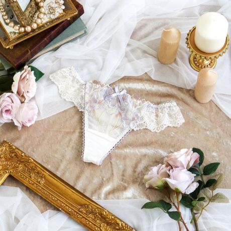 [^ԁFN0572624]yX̖؁XԁX܂ƂāzX̖؁XԁXCP~[XŃGKgɕ\V[YłB[Xɂ͑傫ȃ[twiɁAԂȂԂ_ɂ炤ƂŁACpNĝfUCɎdオ܂BԂт̒ɂ͂肰Ȃ[tAXJbvɂ͏Ȗ؂̎hイēꊴoBӂƗ̊̂Xeb`́AהԎ̃ő@ׂȂ߂ANZgɂقǂ܂BobNX^CɂԂ̃AbvPAGKgȑ݊㉟B_ȎhイƗJ[OAl̏ւƓĂRNVłB̂ӂƂ܂ÂւƕςĂ܂悤ȃACeɂȂ܂悤ɁBN̔o yRisa Magli Reinei[kjzuh̐Eςy݂BACeEpEGXgobNɂđ[XdlɂȂĂ܂BTobNV[c͑̃V[cɔוzʐςȂߒʋC悭Aɂ߉Kɂp܂BV[c̃CCɂȂȂ߁A{gX̎ނ킸Lp܂BobNG̗D[X̂߁ATobNV[c߂Ă̕pĂ₷fUCłBTCYMFqbv 87`95cmLFqbv 92`100cmidlEobNLkFEtgF聃֘AACẽACe͈ȉ育mFBE62620 uW[iBECEDjE62621 uW[iEEFjE62622 uW[iGEHjE72620 m[}V[cE72621 [XV[cE72624 TobNE72625 qbvnOE72626 Tj^[E12620 XbvƖ̊֌WɂAۂFČꍇ܂B܂Ap\REX}[g