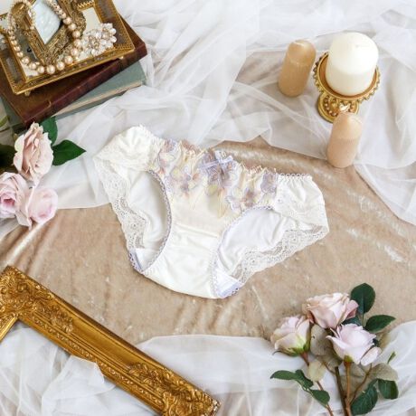 [^ԁFN0572626]yX̖؁XԁX܂ƂāzX̖؁XԁXCP~[XŃGKgɕ\V[YłB[Xɂ͑傫ȃ[twiɁAԂȂԂ_ɂ炤ƂŁACpNĝfUCɎdオ܂BԂт̒ɂ͂肰Ȃ[tAXJbvɂ͏Ȗ؂̎hイēꊴoBӂƗ̊̂Xeb`́AהԎ̃ő@ׂȂ߂ANZgɂقǂ܂B_ȎhイƗJ[OAl̏ւƓĂRNVłB̂ӂƂ܂ÂւƕςĂ܂悤ȃACeɂȂ܂悤ɁBN̔o yRisa Magli Reinei[kjzuh̐Eςy݂BACeEpRisa MaglĩTj^[V[ćAuW[ƃyAŃfUC肵Ă܂Bu[ȓłR[fBl[gyŗJTȋCHAPPYɁBȊ肢߂Ă͂܂B[fނgpAC̗ǂSnŃXgXt[ɂ܂BNb`̓JTJTƉȂɂA̗Ƃ₷hzgpĂ܂Bɂ̓[XgpA{gXւɂȂĂ܂BTCYMFqbv 87`95cmLFqbv 92`100cmidlEobNLkFENb`hzgp֘AACẽACe͈ȉ育mFBE62620 uW[iBECEDjE62621 uW[iEEFjE62622 uW[iGEHjE72620 m[}V[cE72621 [XV[cE72624 TobNE72625 qbvnOE72626 Tj^[E12620 XbvƖ̊֌WɂAۂFČꍇ܂B܂Ap\REX}[gtHȂǂ̊ɂA኱