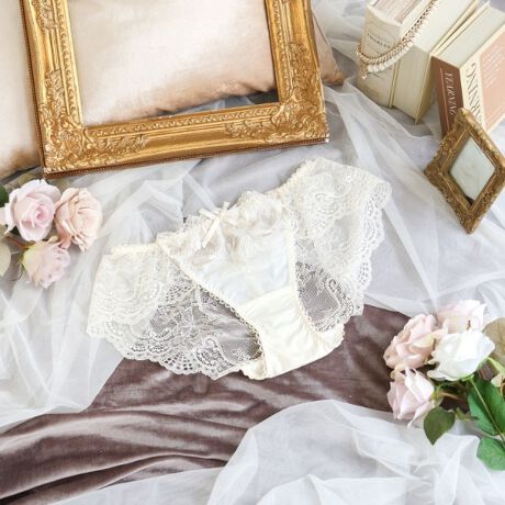 [^ԁFN0572681]yv[c[XŃNVJȔzo`[tɃv[cngݍ킹ANVJȃV[YłBoCɂԕ́Aʎƃŗ֊sǂAԂтɂ͊iq͗lقǂƂŁAԂт11ۗCpNĝdオɁBŜoCJ[ł܂Ƃ߂邱ƂŃVbNȃfUCɎdオAVT}\RNVłBACeEpgn͑[XɂȂĂALk̂郌[XɐSn悭tBbg܂Bɂ̓SgĂȂ̂ŐH܂AƂSnłB{gXւV[cC܂BʋC悭AKɂp܂BÂA_߂ȂʊfUCAOWA[ȑl͋̕Co܂BTCYMFqbv 87`95cmLFqbv 92`100cmidlEobNLkFEtgF኱聃֘AACẽACe͈ȉ育mFBE62680 uW[iBECEDjE62681 uW[iEEFjE62682 uW[iGEHjE42683 ₷݃uiMELjE42684 ₷݃uiLLjE42685 ₷݃ui3LjE72680 m[}V[cE72681 [XV[cE72682 {V[cE72684 TobNE72686 Tj^[E32681 JbvtOL~\[Ɩ̊֌WɂAۂFČꍇ܂B܂Ap\REX}[gtHȂǂ̊ɂA኱iƉ摜̃J[قȂꍇ܂B