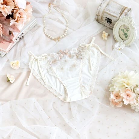 [^ԁFN0574502]yӂ蕑All̂ԂɂƂ߂āzAll̂Ԃ_ɎhJ[X́A݊ӂۂ̒ɑ@ׂȃXeb`炤ƂŁA炵K[[Ɏdオ܂BTChɂ̓ՂƂقǂȂԂ̃AbvPd˂āAsvXBlXȂԂ[XŜɍ炫قĂ悤ȁA؂₩o܂BJ[͒WOf[Vł܂Ƃ߂āA`[AbvP̃VA[A}eBbNȃRNVłBACeEpTCh̃{͌іڂقǂdl̂߁AEGXgTCY̒\BD݂̒SnɒĂ܂B{͐Lk邽߉ɂAق̂ƃZNV[ĂACełBTCYMFqbv 87`95cmLFqbv 92`100cmidlEobNLkFEtgF኱聃֘AACẽACe͈ȉ育mFBE64500 uW[iBECjE64501 uW[iDEEEFjE64502 uW[iGEHjE74500 m[}V[cE74501 [XV[cE74502 {V[cE74506 Tj^[E14501 JbvtXbvƖ̊֌WɂAۂFČꍇ܂B܂Ap\REX}[gtHȂǂ̊ɂA኱iƉ摜̃J[قȂꍇ܂B