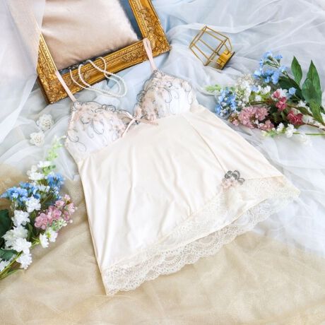 [^ԁFN0534511]y֑̌zIȂ߂܂Ƃāz炫ق֑C[WԂƁAc^\Ȑӂ񂾂ɂV[YłB֑݂͂̂E[[ŎhJāA炩炵\vXBΏƓIɐFƂǂ̋Ȑ͑߂̃Xeb`⃉AhbgقǂƂŁAЂƂ؂₩ȈۂɎdオ܂B܂œ֑ɏƂ炳Ă邩̂悤ȁA߂dɂ܂dȂAzIȐEς\Ă܂BJbv̒ɂ̓LLƋPXg[`[炢܂Bgn̓AVg[ȃJbeBOƁA̕L[Xől̏ioB|CgŃCpNĝAbvPvX܂BobNX^C͏ȃ{قǂAfC[g₷x[VbNȃfUCɁBFg͑S̓Iɂ͂ƂzFŁAō؂Ȉۂ̐VT}y݂܂BACeEpgnׂ͂肪悢fނgpĂAƂC̗ǂSnłBLkApĂăXgXɂdlɂȂĂ܂BTCYMFoXg 79`87cmiF60cmjLFoXg 86`94cmiF60cmjidlEXgbv߉\iOsjEgn̐LkFEO\JbvtiE^j֘AACẽACe͈ȉ育mFBE64510 uW[iBECjE64511 uW[iDEEEFjE64512 uW[iGEHEIjE74510 m[}V[cE74511 [XV[cE74512 {V[cE74514 TobNE74516 Tj^[E34511 JbvtL~\[E24511 ^bvpc