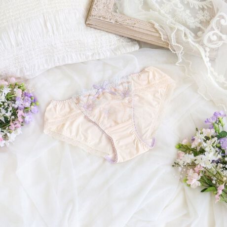 [^ԁFN0574620]ypXeJ[̂ԂɗāzpXeJ[̂ԂDȂAsAŉ炵V[YłB[XɃtȃXeb`ŎhJԂ́Â݂E[[炢A炩tF~jȈۂɁB̏ォ甲̂邨Ԃ̃P~JAbvPd˕t邱ƂŁAS̓Iɉ炵y₩ȃfUCɎdオ܂BA[`₨Ԃɂ̓LLƋPӂ񂾂ɂ炢Aiȉ؂₩vXB[X̃XJbv͏㉺ŕ̃C[W̕ω邽߁AE[[ƃ̃A[`2iɌ悤o܂BACeEpx[VbNȃrLj^CṽV[cłBV[c̑ɂ̓[XgpA{gXւɂȂĂ܂BEGXgɂ͐Lт̂悢Sgp邱ƂŁADɃtBbg܂BƂC̗ǂSnłBTCYMFqbv 87`95cmLFqbv 92`100cmidlEobNLkFEtgF኱聃֘AACẽACe͈ȉ育mFBE64620 uW[iBECjE64621 uW[iDEEEFjE64622 uW[iGEHjE44623 ₷݃uiMELjE44624 ₷݃uiLLjE44625 ₷݃ui3LjE74620 m[}V[cE74621 [XV[cE74622 {V[cE74626 Tj^[E14620 XbvƖ̊֌WɂAۂFČꍇ܂B܂Ap\REX}[gtHȂǂ̊ɂA኱iƉ摜̃J[قȂꍇ܂BfP[gȃ[Xł̂ŁAG\ʂ̂舵肢܂B