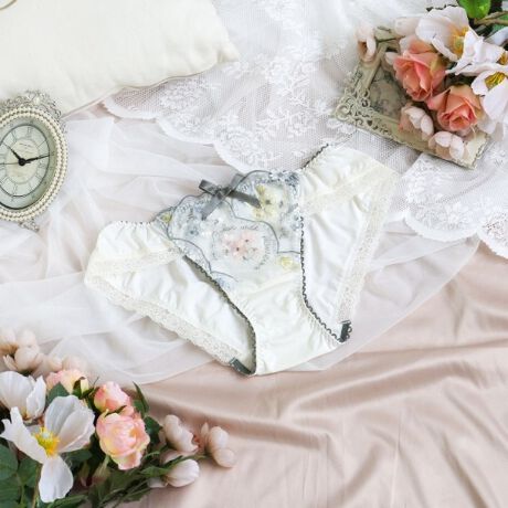 [^ԁFN0574780]ybZ[Wԑɂāz傫ȃA[`̒ɏԂpU΂߂AIWieBӂV[YłBT}̏ےł邨Ԃ́A@ׂȃXeb`3F̃Of[Vɂ邱ƂŁAԑ̂悤ȉ؂₩oB̎ɂ̓A[`ɉ悤Ɏ`̊􉽊w͗lAPretty plantsAColor with flower̉pāACpNĝA[`fpŉ炵ۂɎdグ܂BTChɂ͏Ԃ̃AbvP炢A[X̕sĂĂ܂BT}̗VѐSƃbZ[Wlߍ񂾃RNVy݂BACeEpx[VbNȃrLj^CṽV[cłBV[c̑ɂ̓[XgpA{gXւɂȂĂ܂BEGXgɂ͐Lт̂悢Sgp邱ƂŁADɃtBbg܂BƂC̗ǂSnłBTCYMFqbv 87`95cmLFqbv 92`100cmidlEobNLkFEtgF኱聃֘AACẽACe͈ȉ育mFBE64780 uW[iBECjE64781 uW[iDEEEFjE64782 uW[iGEHEIjE44783 ₷݃uiMELjE44784 ₷݃uiLLjE44785 ₷݃ui3LjE74780 m[}V[cE74781 [XV[cE74782 {V[cE74786 Tj^[E14780 XbvE14784 Jbvt}LVs[XƖ̊֌WɂAۂFČꍇ܂B܂Ap\REX}[gtHȂǂ̊ɂA኱iƉ摜̃J[قȂꍇ܂B