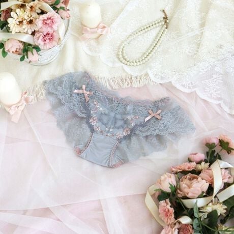 [^ԁFN0574613]yӂh郊{ŃhXAbvztX̃RRl̑ӂ񂾂ɂAhX`[tɂV[YłB[Xɂ̓{̕҂ݏグfUCAɍ炭ԁX炢AԂ͖x̂Xeb`ŗ̓IɁBTChɂ͏ȃ{YāAÂ炵vX܂BŜɃLLƋPقǂAv킸SƂ߂}eBbNȃfUCłB̂ӂƂ܂ÂւƕςĂ܂悤ȃACeɂȂ܂悤ɁBN̔o uRisa Magli Reinei[kjvuh̐Eςy݂BACeEpӂƍLVGbg炵A[XґɂA̎q炵fUCy݂܂B̂̒ߕtȂAyȗSnłBEGXgƃtÃnŃX^CUPʂBXJ[g⃏Chpcƍ킹p̂߂łBTCYMFqbv 87`95cmLFqbv 92`100cmidlEobNLkFEtgF኱聃֘AACẽACe͈ȉ育mFBE64610 uW[iBECjE64611 uW[iDEEEFjE64612 uW[iGEHjE74610 m[}V[cE74611 [XV[cE74613 tAV[cE74614 TobNE74616 Tj^[E34610 L~\[E24611 ^bvpcƖ̊֌WɂAۂFČꍇ܂B܂Ap\REX}[gtHȂǂ̊ɂA኱iƉ摜̃J[قȂꍇ܂B