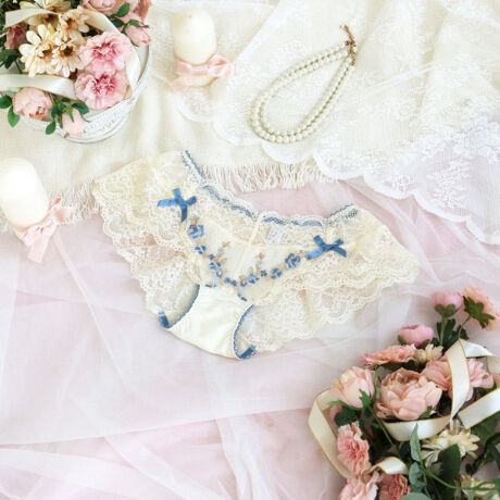 [^ԁFN0574613]yӂh郊{ŃhXAbvztX̃RRl̑ӂ񂾂ɂAhX`[tɂV[YłB[Xɂ̓{̕҂ݏグfUCAɍ炭ԁX炢AԂ͖x̂Xeb`ŗ̓IɁBTChɂ͏ȃ{YāAÂ炵vX܂BŜɃLLƋPقǂAv킸SƂ߂}eBbNȃfUCłB̂ӂƂ܂ÂւƕςĂ܂悤ȃACeɂȂ܂悤ɁBN̔o uRisa Magli Reinei[kjvuh̐Eςy݂BACeEpӂƍLVGbg炵A[XґɂA̎q炵fUCy݂܂B̂̒ߕtȂAyȗSnłBEGXgƃtÃnŃX^CUPʂBXJ[g⃏Chpcƍ킹p̂߂łBTCYMFqbv 87`95cmLFqbv 92`100cmidlEobNLkFEtgF኱聃֘AACẽACe͈ȉ育mFBE64610 uW[iBECjE64611 uW[iDEEEFjE64612 uW[iGEHjE74610 m[}V[cE74611 [XV[cE74613 tAV[cE74614 TobNE74616 Tj^[E34610 L~\[E24611 ^bvpcƖ̊֌WɂAۂFČꍇ܂B܂Ap\REX}[gtHȂǂ̊ɂA኱iƉ摜̃J[قȂꍇ܂B