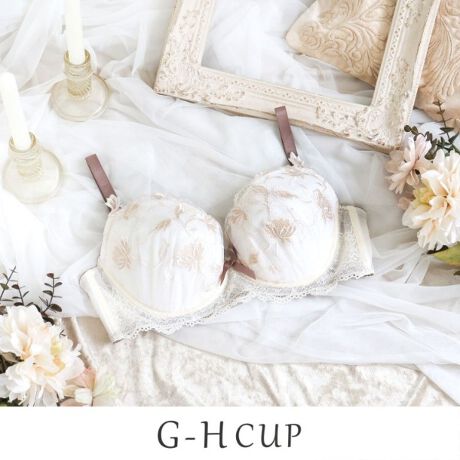 [^ԁFN0564652]y`ꂽԁX܂ƂāzobNӎǎ̂悤ȁAԁX`[tɂV[YłBŜɂꂽԂ́AXeb`Ɍ݂Č򊴂Ƃ肰Ȃ̊oB݂̉ӏωȂAŕʓIȐ邱ƂŁAǎ̂悤Ȑꂽ\Ă܂BXgbvɂ̓|CgŃAbvP炢AiłȈۂɁBd̂闎J[OŁAl̖͂gɂ܂Ƃ悤ȃNVJȃfUCɎdオ܂Bp^[wGlamor Bra^oXgAbv^CvxGJbv`pɐ݌vꂽp^[łBTChplƃJbṽ{[AOSŃ{[̂oXgvbVAbvȂx܂Bȕɂ߂łyȒSnƈ芴~{[̂oXgƎxidlE3/4JbvEC[ETCh{[ijEO\pbhȂipbh|Pbg͂jEzbNF3i&times;3EXgbv߉\iOsj֘AACẽACe͈ȉ育mFBE64650 uW[iBECjE64651 uW[iDEEEFjE64652 uW[iGEHjE74650 m[}V[cE74651 [XV[cE74654 TobNE74656 Tj^[E14651 JbvtXbvƖ̊֌WɂAۂFČꍇ܂B܂Ap\REX}[gtHȂǂ̊ɂA኱iƉ摜̃J[قȂꍇ܂B