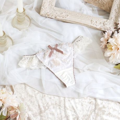 [^ԁFN0574654]y`ꂽԁX܂ƂāzobNӎǎ̂悤ȁAԁX`[tɂV[YłBŜɂꂽԂ́AXeb`Ɍ݂Č򊴂Ƃ肰Ȃ̊oB݂̉ӏωȂAŕʓIȐ邱ƂŁAǎ̂悤Ȑꂽ\Ă܂BobNX^Cɂ̓AbvP炢AiłȈۂɁBd̂闎J[OŁAl̖͂gɂ܂Ƃ悤ȃNVJȃfUCɎdオ܂BACeEpEGXgobNɂđ[XdlɂȂĂ܂BTobNV[c͑̃V[cɔוzʐςȂߒʋC悭Aɂ߉Kɂp܂BV[c̃CCɂȂȂ߁A{gX̎ނ킸Lp܂BobNG̗D[X̂߁ATobNV[c߂Ă̕pĂ₷fUCłBTCYMFqbv 87`95cmLFqbv 92`100cmidlEobNLkFEtgF኱聃֘AACẽACe͈ȉ育mFBE64650 uW[iBECjE64651 uW[iDEEEFjE64652 uW[iGEHjE74650 m[}V[cE74651 [XV[cE74654 TobNE74656 Tj^[E14651 JbvtXbvƖ̊֌WɂAۂFČꍇ܂B܂Ap\REX}[gtHȂǂ̊ɂA኱iƉ摜̃J[قȂꍇ܂B