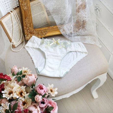 [^ԁFN0574596]yN}`X炫قK[fցzԂ炫قK[fC[WAĝV[YłBŜɏԂU΂߂iq̃[X́A[XƓJ[݂̂̂E[[ŎhJ邱ƂŁAi`ȉ炵ɁB̏ォN}`X̂ԂC[WP~J[Xd˂āAԂK[f̍ɗ܂荇č炢Ă؂₩ȗlq\Ă܂BقȂ郌[XAbvPAhJ~bNX邱ƂŁAgȃNtĝۂɎdオ܂BACeEpRisa MaglĩTj^[V[ćAuW[ƃyAŃfUC肵Ă܂Bu[ȓłR[fBl[gyŗJTȋCHAPPYɁBȊ肢߂Ă͂܂B[fނgpAC̗ǂSnŃXgXt[ɂ܂BNb`̓JTJTƉȂɂA̗Ƃ₷hzgpĂ܂Bɂ̓[XgpA{gXւɂȂĂ܂BTCYMFqbv 87`95cmLFqbv 92`100cmidlEobNLkFENb`hzgp֘AACẽACe͈ȉ育mFBE64590 uW[iBECjE64591 uW[iDEEEFjE64592 uW[iGEHjE44590 ₷݃uE74590 m[}V[cE74591 [XV[cE74593 tAV[cE74596 Tj^[E34591 JbvtL~\[Ɩ̊֌WɂAۂFČꍇ܂B܂Ap\REX}[gtHȂǂ̊ɂA኱iƉ摜̃J[قȂꍇ܂B