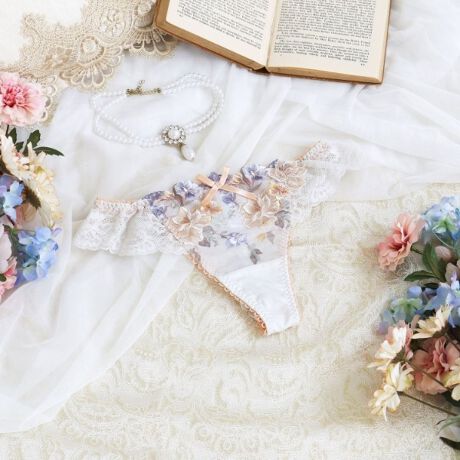 [^ԁFN0574634]y킽`Of[V̉ԁXz mGC[WA|WVjOvgґɂقǂV[YłBŜɂꂽԁX̎hJ́Aʉ̂悤ȃOf[Va邱ƂŁA؂₩Ȃ@ׂȕ\ɁBԂтׂ͍߂̃ŉALLƏiȋPA|WVjOvgRۂɎdオ܂BTChɂ̓JoX畂oĂ悤ȃVA[AbvPقǂĂ܂BFWJ͐VG߂̖KAX[L[ŗ̂J[OɁB̃A[ggɒ悤ȓʊoAl̏ɑRNVłB̂ӂƂ܂ÂւƕςĂ܂悤ȃACeɂȂ܂悤ɁBN̔o uRisa Magli Reinei[kjvuh̐Eςy݂BACeEpEGXgobNɂđ[XdlɂȂĂ܂BTobNV[c͑̃V[cɔוzʐςȂߒʋC悭Aɂ߉Kɂp܂BV[c̃CCɂȂȂ߁A{gX̎ނ킸Lp܂BobNG̗D[X̂߁ATobNV[c߂Ă̕pĂ₷fUCłBTCYMFqbv 87`95cmLFqbv 92`100cmidlEobNLkFEtgF聃֘AACẽACe͈ȉ育mFBE64630 uW[iBECjE64631 uW[iDEEEFjE64632 uW[iGEHEIjE74630 m[}V[cE74631 [XV[cE74634 TobNV[cE74635 qbvnOE74636 Tj^[E14630 XbvƖ̊֌WɂAۂFČꍇ܂B܂Ap\REX}[gtHȂǂ̊ɂA኱iƉ摜̃J[قȂꍇ