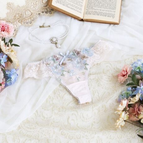 [^ԁFN0574634]y킽`Of[V̉ԁXz mGC[WA|WVjOvgґɂقǂV[YłBŜɂꂽԁX̎hJ́Aʉ̂悤ȃOf[Va邱ƂŁA؂₩Ȃ@ׂȕ\ɁBԂтׂ͍߂̃ŉALLƏiȋPA|WVjOvgRۂɎdオ܂BTChɂ̓JoX畂oĂ悤ȃVA[AbvPقǂĂ܂BFWJ͐VG߂̖KAX[L[ŗ̂J[OɁB̃A[ggɒ悤ȓʊoAl̏ɑRNVłB̂ӂƂ܂ÂւƕςĂ܂悤ȃACeɂȂ܂悤ɁBN̔o uRisa Magli Reinei[kjvuh̐Eςy݂BACeEpEGXgobNɂđ[XdlɂȂĂ܂BTobNV[c͑̃V[cɔוzʐςȂߒʋC悭Aɂ߉Kɂp܂BV[c̃CCɂȂȂ߁A{gX̎ނ킸Lp܂BobNG̗D[X̂߁ATobNV[c߂Ă̕pĂ₷fUCłBTCYMFqbv 87`95cmLFqbv 92`100cmidlEobNLkFEtgF聃֘AACẽACe͈ȉ育mFBE64630 uW[iBECjE64631 uW[iDEEEFjE64632 uW[iGEHEIjE74630 m[}V[cE74631 [XV[cE74634 TobNV[cE74635 qbvnOE74636 Tj^[E14630 XbvƖ̊֌WɂAۂFČꍇ܂B܂Ap\REX}[gtHȂǂ̊ɂA኱iƉ摜̃J[قȂꍇ