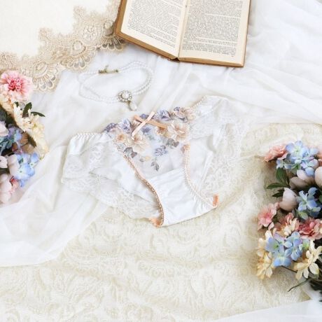 [^ԁFN0574630]y킽`Of[V̉ԁXz mGC[WA|WVjOvgґɂقǂV[YłBŜɂꂽԁX̎hJ́Aʉ̂悤ȃOf[Va邱ƂŁA؂₩Ȃ@ׂȕ\ɁBԂтׂ͍߂̃ŉALLƏiȋPA|WVjOvgRۂɎdオ܂BTChɂ̓JoX畂oĂ悤ȃVA[AbvPقǂĂ܂BFWJ͐VG߂̖KAX[L[ŗ̂J[OɁB̃A[ggɒ悤ȓʊoAl̏ɑRNVłB̂ӂƂ܂ÂւƕςĂ܂悤ȃACeɂȂ܂悤ɁBN̔o uRisa Magli Reinei[kjvuh̐Eςy݂BACeEpx[VbNȃrLj^CṽV[cłBV[c̑ɂ̓[XgpA{gXւɂȂĂ܂BEGXgɂ͐Lт̂悢Sgp邱ƂŁADɃtBbg܂BƂC̗ǂSnłBTCYMFqbv 87`95cmLFqbv 92`100cmidlEobNLkFEtgF聃֘AACẽACe͈ȉ育mFBE64630 uW[iBECjE64631 uW[iDEEEFjE64632 uW[iGEHEIjE74630 m[}V[cE74631 [XV[cE74634 TobNV[cE74635 qbvnOE74636 Tj^[E14630 XbvƖ̊֌WɂAۂFČꍇ܂B܂Ap\REX}[gtHȂǂ̊ɂA኱iƉ摜̃J[قȂꍇ܂B