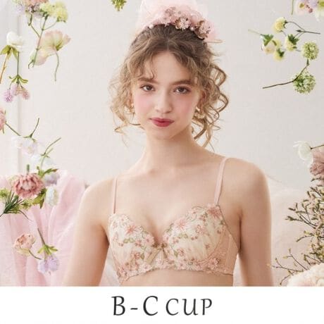 [^ԁFN0564600]y킽ݍރt[V[zTClÂԂ`[tɂȃV[YłBŜɎU΂߂TClÂԂ́A11̃̓ɕω邱ƂŁAԔɂ悤ȉ؂₩ȕ͋CɁBNƊۂ݂̂s⏬ԒBӂ񂾂ɂ炢AtF~jȈۂɎdオ܂BTChɂ͏ȃyÃAbvPYāA炵㉟B炩Fx[XɁA▭ȃJ[OɐSƂ߂IvoryEMustardEPink3FœWJĂ܂BTClẢԌtuсvu]v̂悤ɁAgɒ邾łƏΊ炪炭悤ȃT}RNVłBp^[wSweet RichiXEB[gb`jxŇ^킸tBbg₷ARisa Magli̒łԃi`ȃp^[łB^̃pbhŃLCȒJԂoAۂ݂ƃ{[ŏ炵炵C܂Bȕɂ߂łӂۂ݂̂oXgCDȕJԂ{[̂ȕoXgɍERisa MaglĩuW[߂ĂpidlE3/4JbvEC[ETCh{[ijEO\pbhtEpbhfށF|GXeisDzjEzbNF2i~3EXgbv߉\iOsj֘AACẽACe͈ȉ育mFBE64600 uW[iBECjE64601 uW[iDEEEFjE64602 uW[iGEHjE44603 ₷݃uiMELjE44604 ₷݃uiLLjE44605 ₷݃ui3LjE74600 m[}V[cE74601 [XV[cE74604 TobNE74606 Tj^[E14601 JbvtXbvƖ̊֌WɂAۂFČꍇ܂B܂Ap\REX}[gtHȂǂ̊